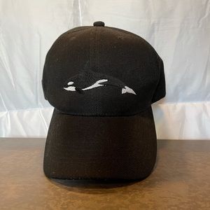 Orca Design Black Baseball Hat